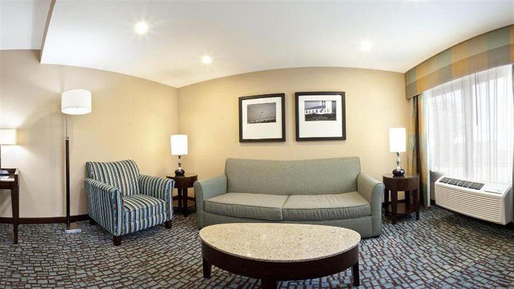 Holiday Inn Express Jacksonville Beach By Ihg Buitenkant foto