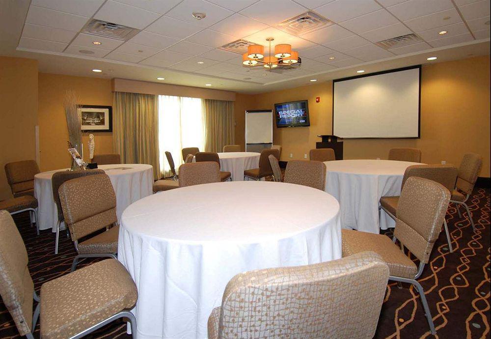 Holiday Inn Express Jacksonville Beach By Ihg Buitenkant foto