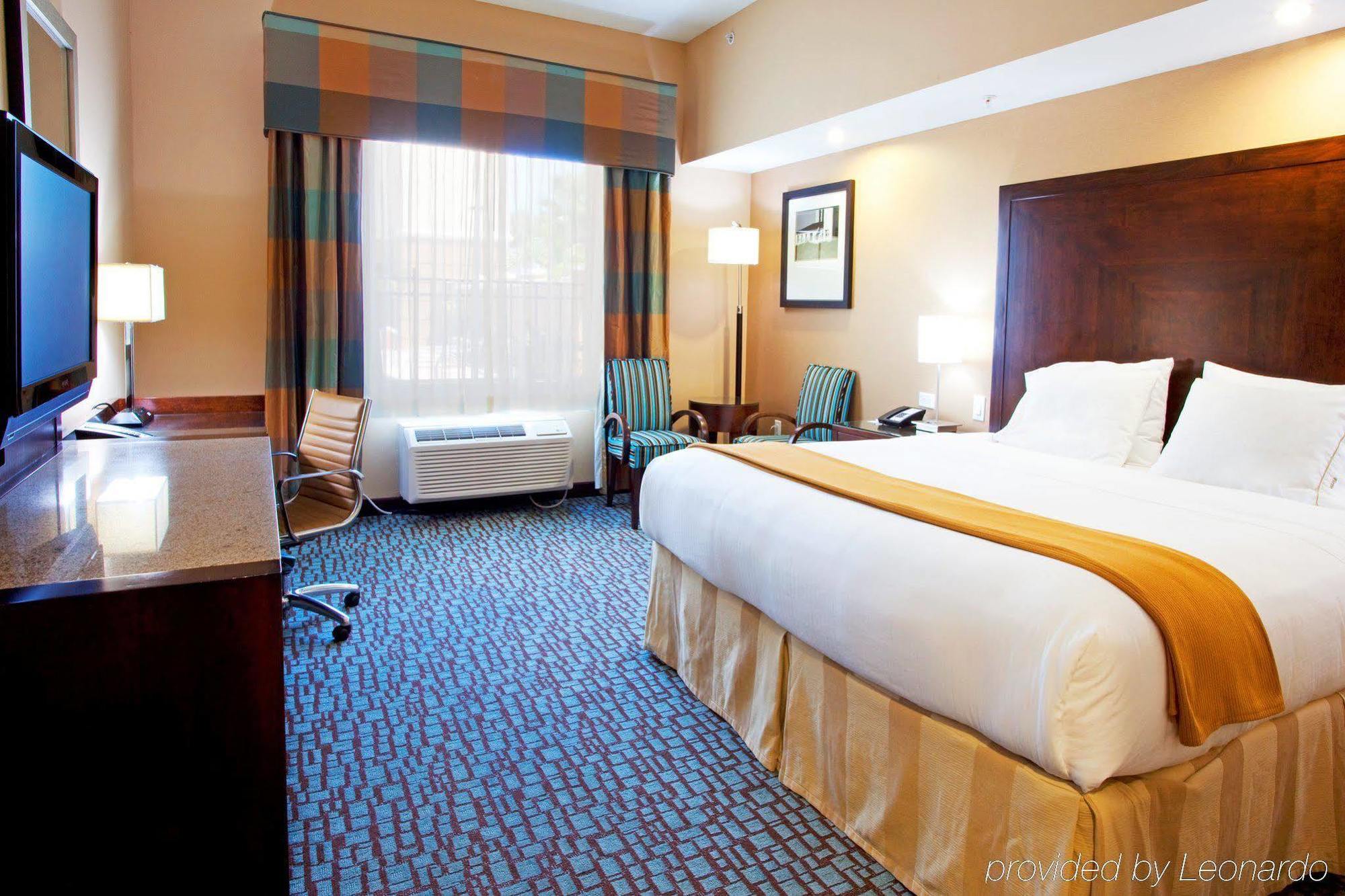 Holiday Inn Express Jacksonville Beach By Ihg Buitenkant foto