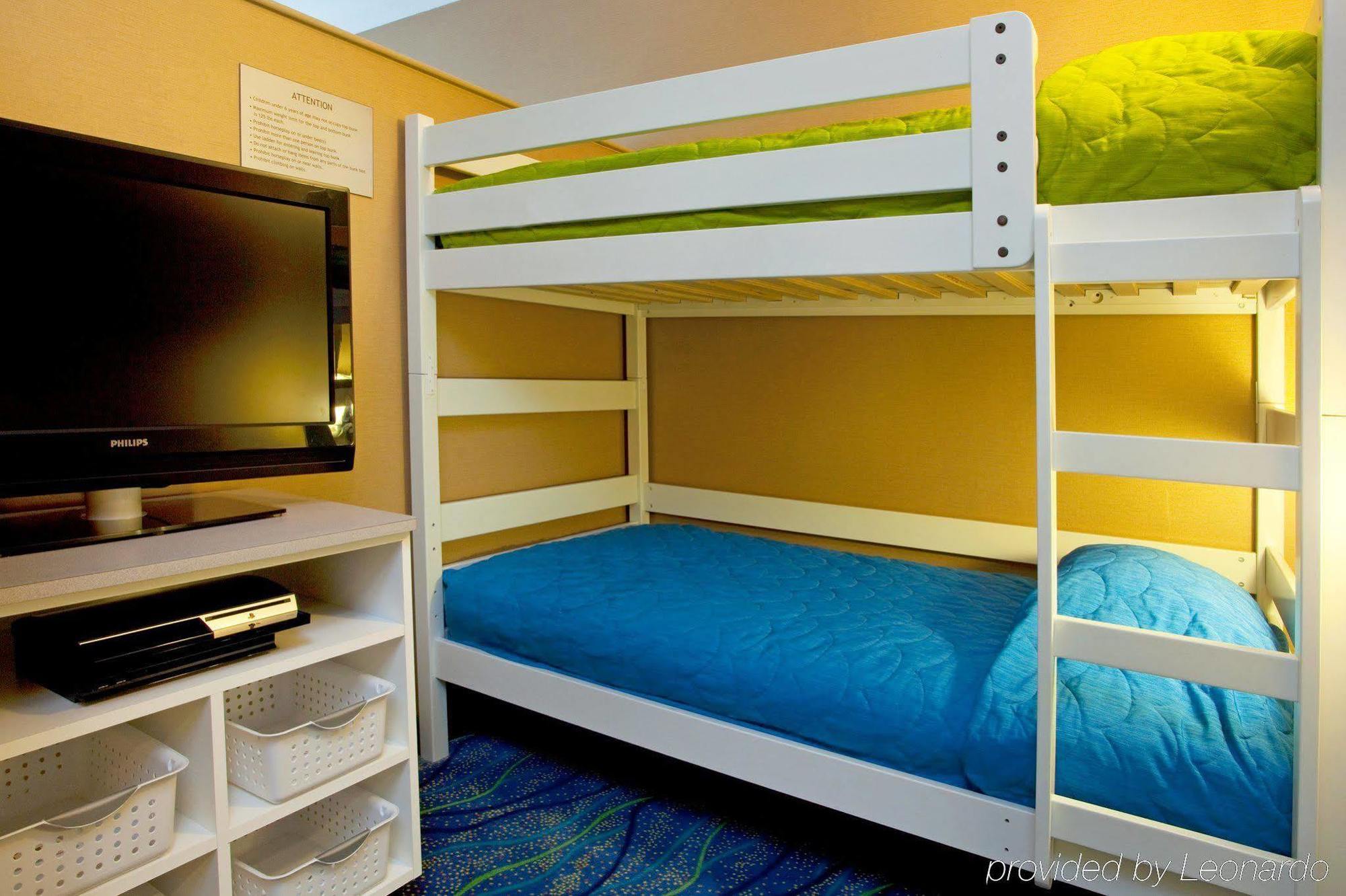 Holiday Inn Express Jacksonville Beach By Ihg Kamer foto